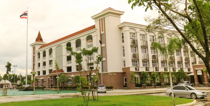 Huaqiao Phuketthaihua International School